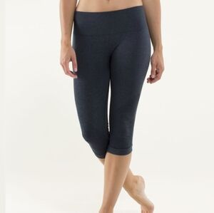 Lululemon In The Flow Crop II Heathered Inkwell